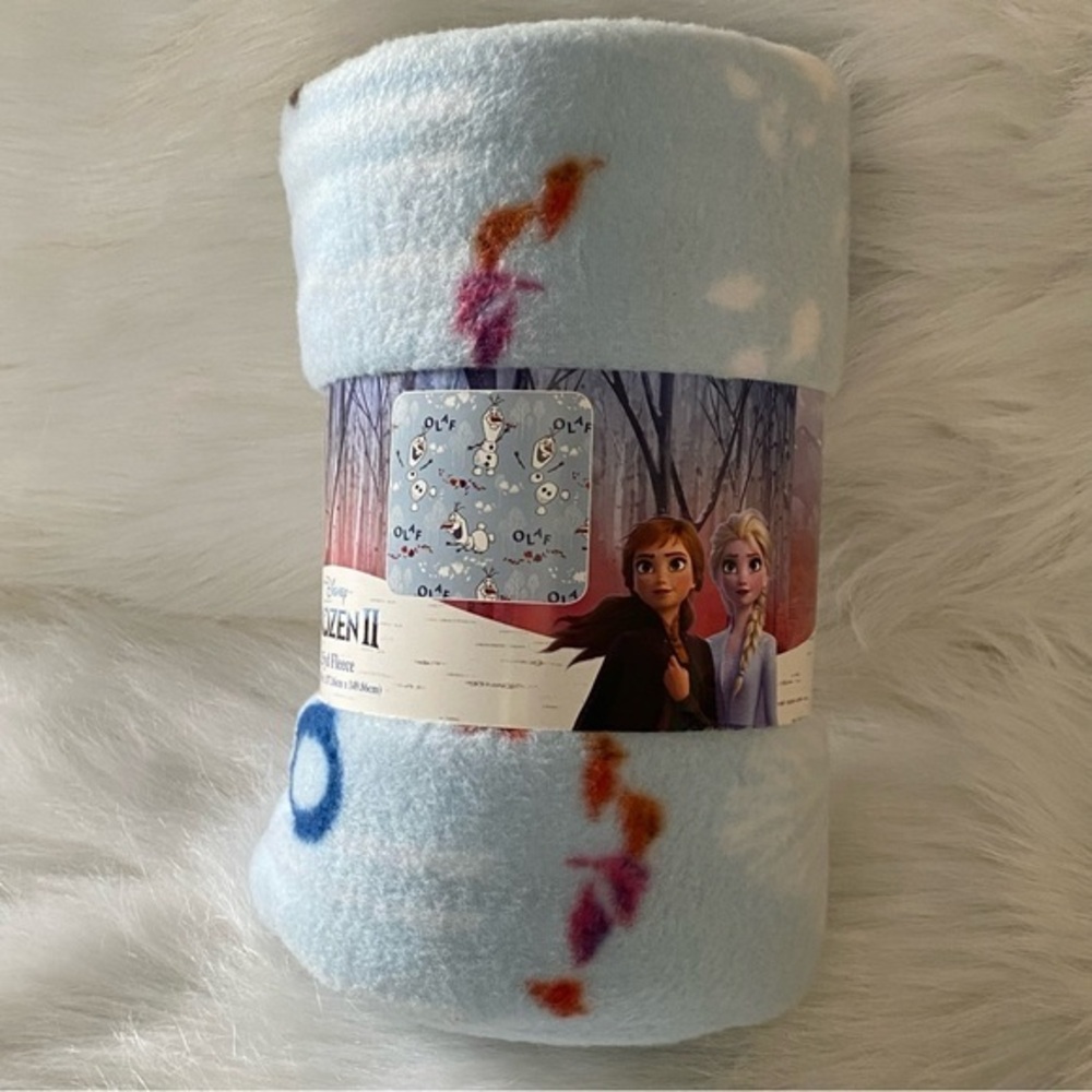 Disney Frozen ll Blanket 1.5 yd Fleece‎ New